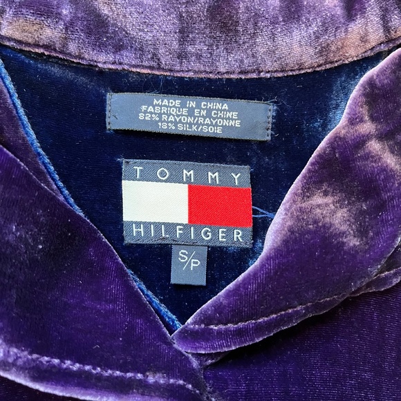 Tommy Hilfiger Vintage Y2K Purple Velvet Rayon and Silk Button-up Shirt - Picture 4 of 6